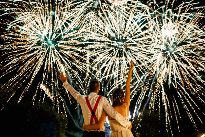 Cort evenimente cu deschidere la lac. Nunti si evenimente programate si in 2026!